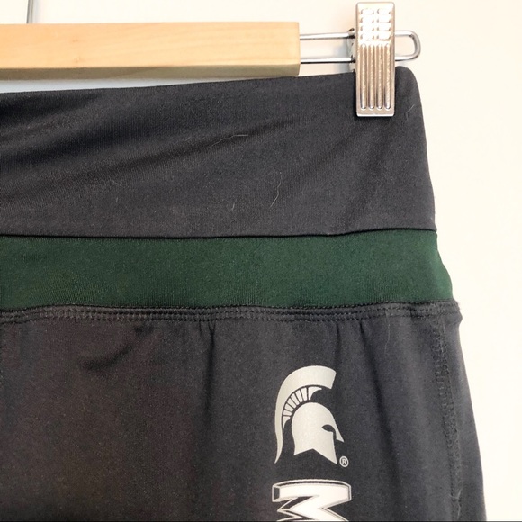 RIVALRY THREADS Grey & Green Athletic Capris Pants - Picture 4 of 7
